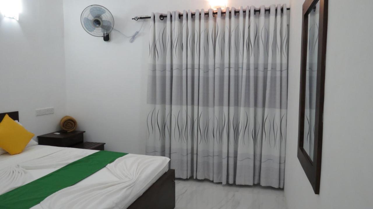Senomaal Sigiri Resort Дамбула Екстериор снимка