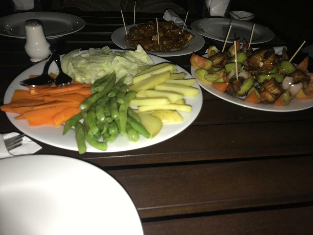 Senomaal Sigiri Resort Дамбула Екстериор снимка